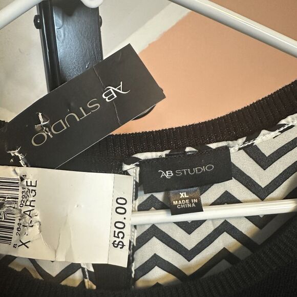 AB Studio Sweater Womens Size X Large Black Pullover Chevron Constrast Hem Knit - Picture 5 of 7